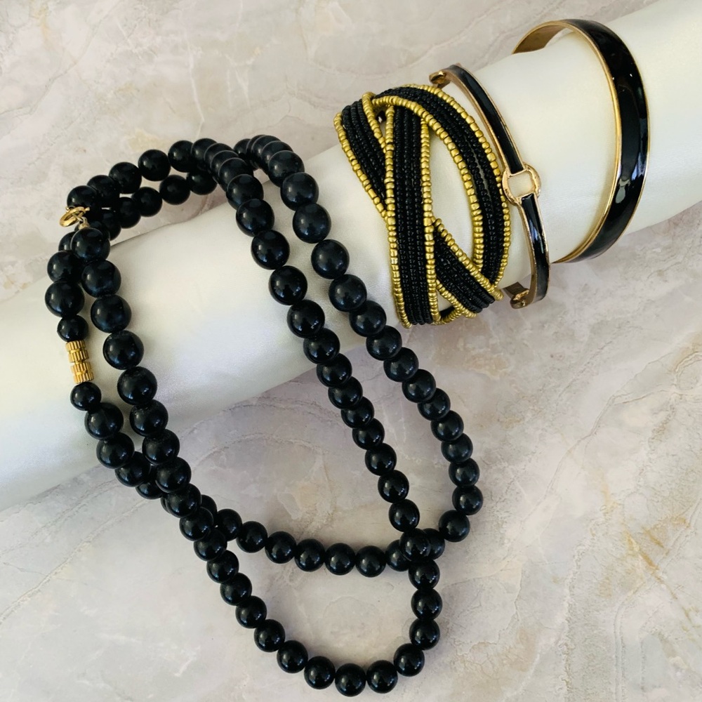 #5 Black and Gold Jewelry Set